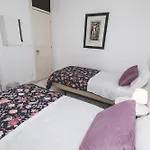 Star Homes 게스트하우스
