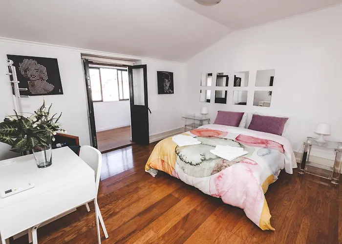 Star Homes Гостьовий будинок Лісабон