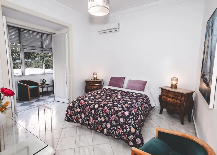 Гостьовий будинок Star Homes *